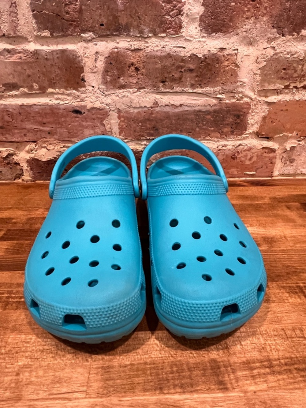 CROCS Bright Turquoise Classic Slip-On Clog with Heel Strap